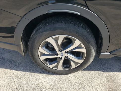 Used 2022 Subaru Outback Limited XT image 7