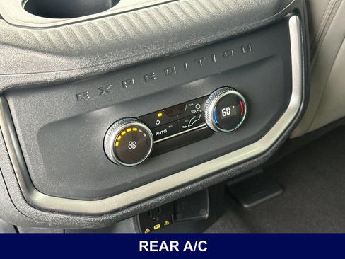 Used 2025 Ford Expedition Max Active AWD/4WD image 15