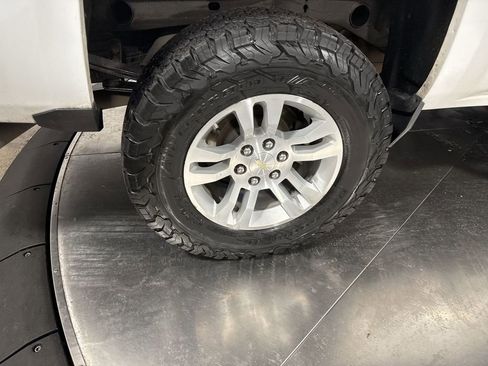 Used 2019 Chevrolet Silverado 1500 LT w/ All Star Edition image 13