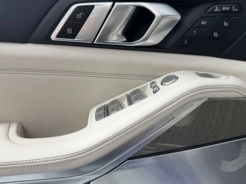New 2026 BMW ALPINA XB7 AWD/4WD image 12