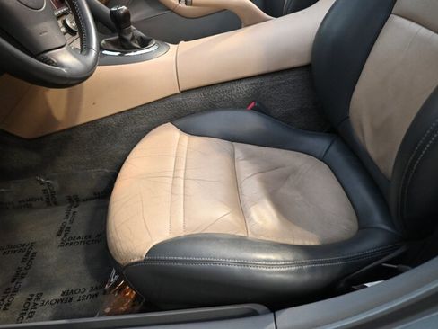 Used 2006 Pontiac Solstice Convertible w/ Premium Package image 27