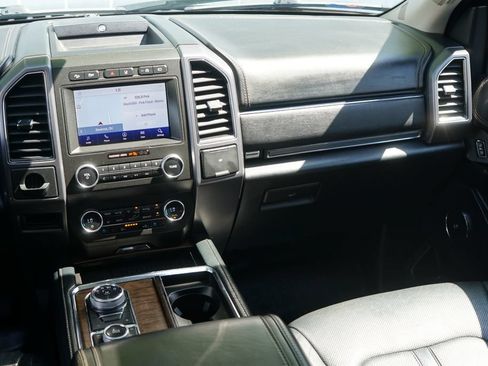 Used 2020 Ford Expedition Platinum AWD/4WD image 25
