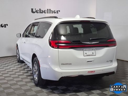 Used 2022 Chrysler Pacifica Limited image 5