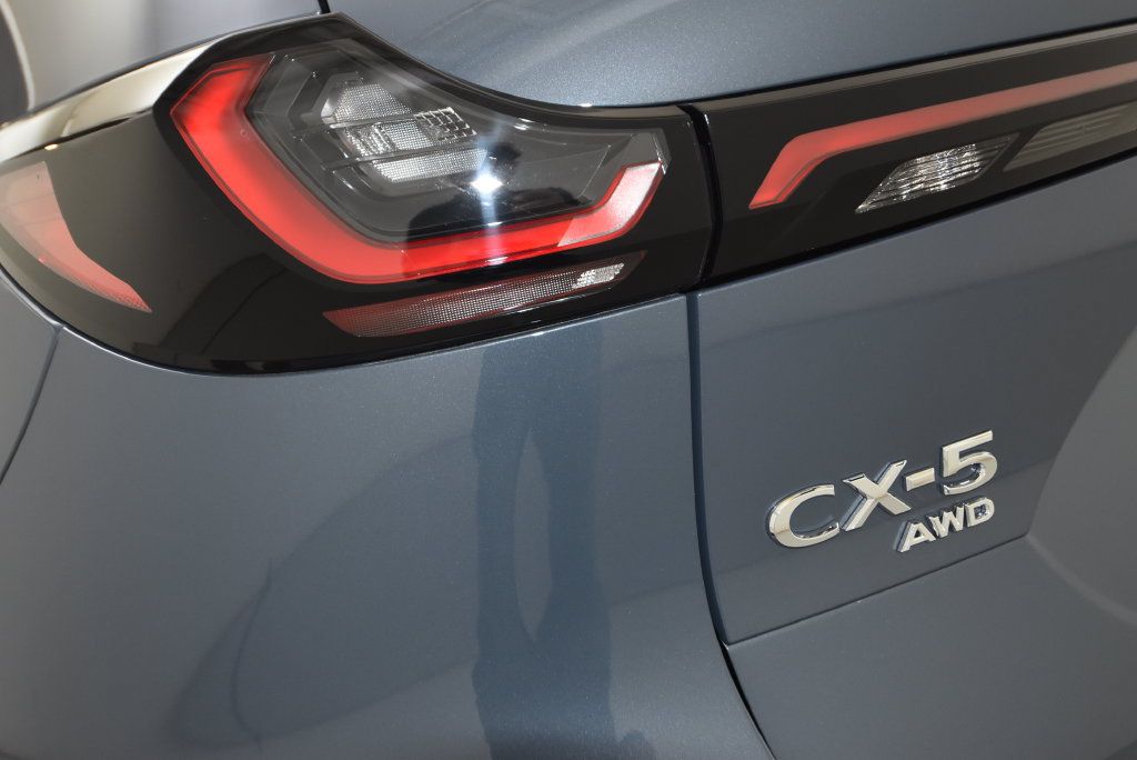 New 2026 MAZDA CX-5 2.5 S w/ Premium Package AWD/4WD image 44