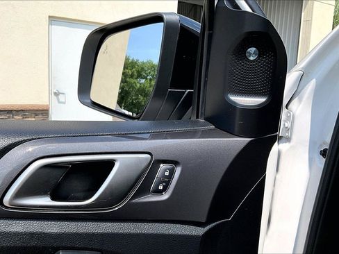 Used 2019 Ford Ranger Lariat w/ Black Appearance Package AWD/4WD image 38