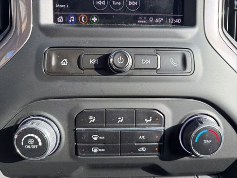 Used 2023 Chevrolet Silverado 1500 Custom Trail Boss image 24