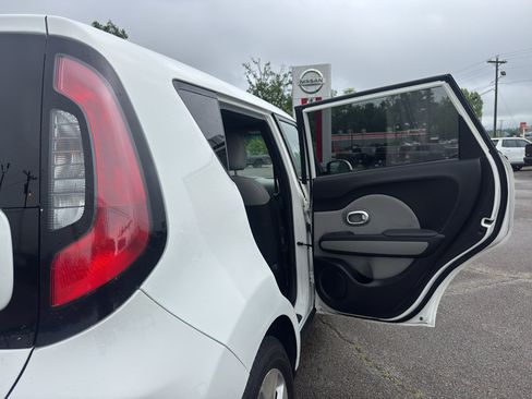 Used 2016 Kia Soul + w/ Eco Package FWD image 21