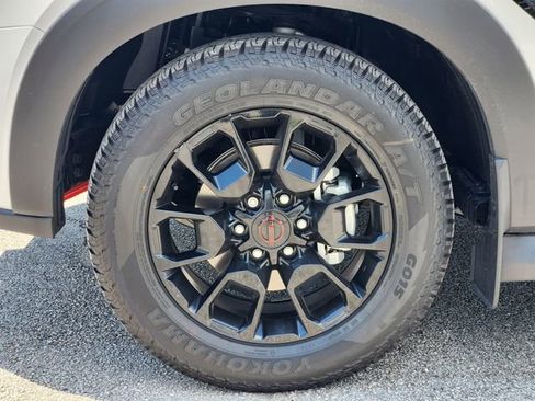 New 2025 Nissan Armada PRO-4X image 8