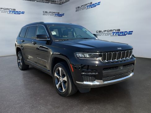 Used 2023 Jeep Grand Cherokee L Limited AWD/4WD image 3