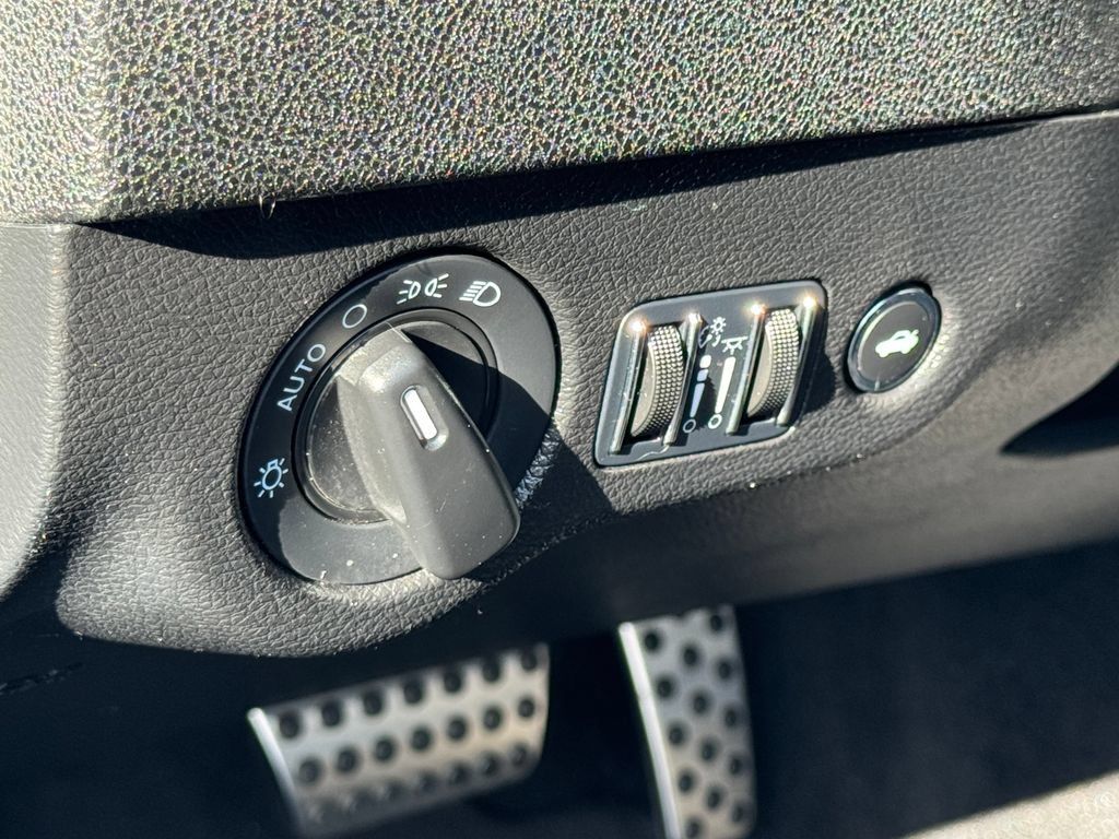 Used 2023 Dodge Charger GT RWD image 12