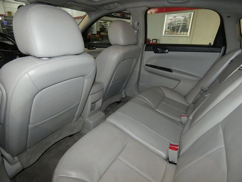 Used 2014 Chevrolet Impala LTZ image 21