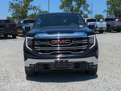 Used 2023 GMC Sierra 1500 SLT w/ SLT Premium Package AWD/4WD image 3