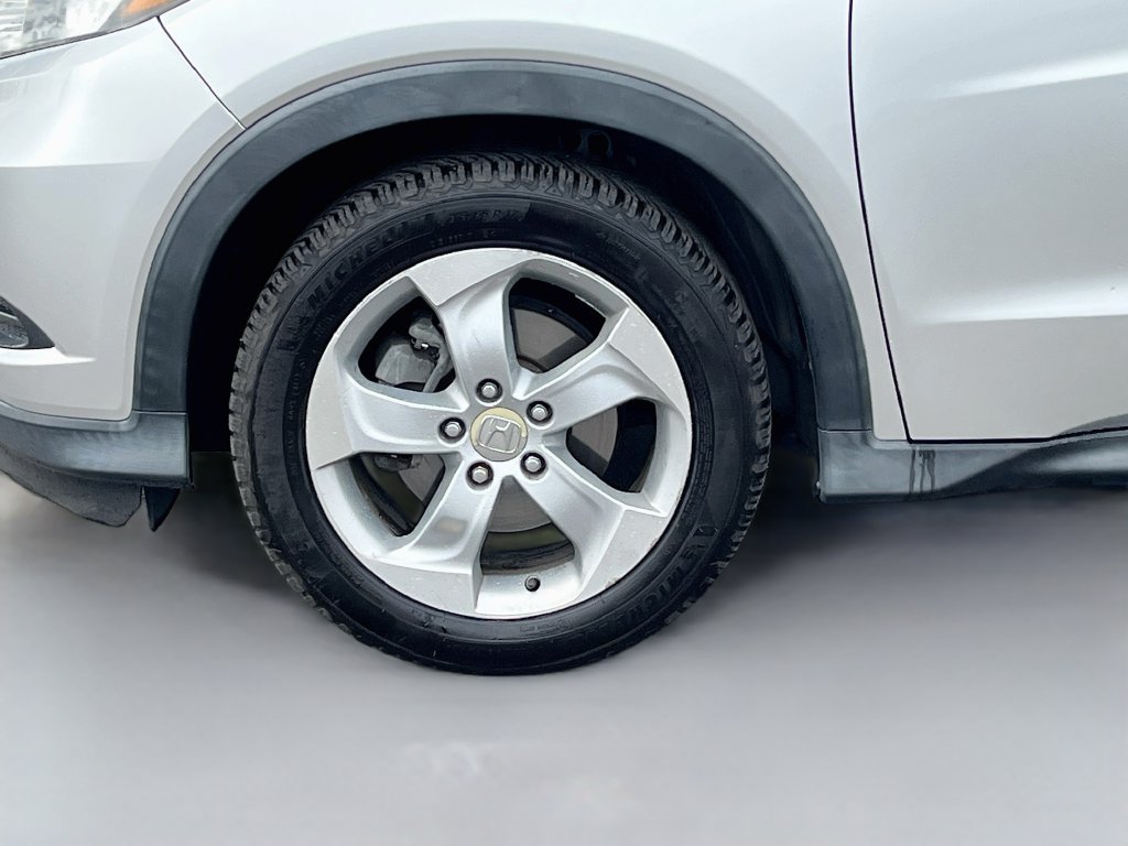 Used 2016 Honda HR-V EX image 29