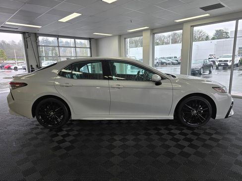 Used 2024 Toyota Camry XSE image 2