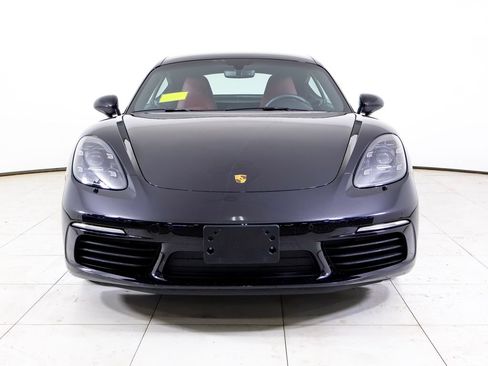 Certified 2024 Porsche 718 Cayman RWD image 26