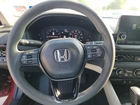 Used 2025 Honda Accord LX image 15