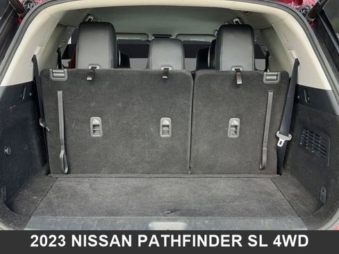 Used 2023 Nissan Pathfinder SL image 17
