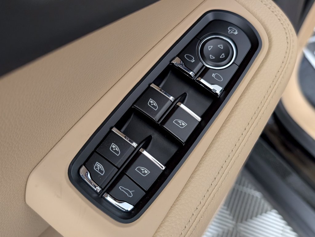 New 2026 Porsche Macan S AWD/4WD image 26