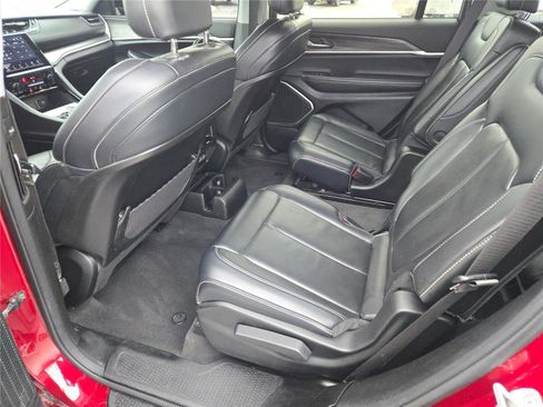 Used 2021 Jeep Grand Cherokee L Limited image 21