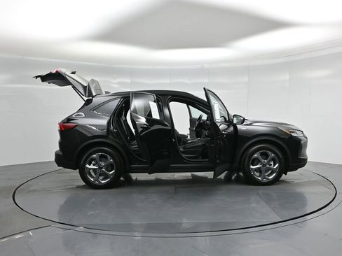 Certified 2025 Ford Escape ST-Line image 5