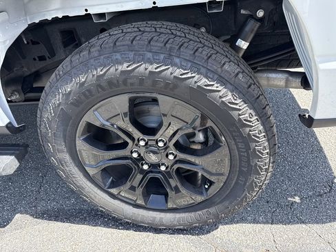 Used 2023 Ford F150 Platinum w/ Equipment Group 701A High AWD/4WD image 18