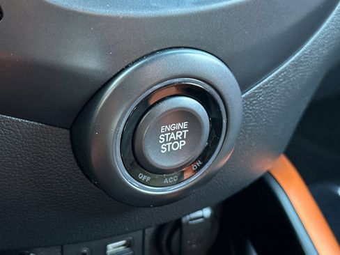 Used 2016 Hyundai Veloster Turbo image 34