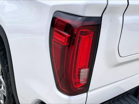 Used 2022 GMC Sierra 1500 SLT w/ SLT Convenience Package RWD image 28