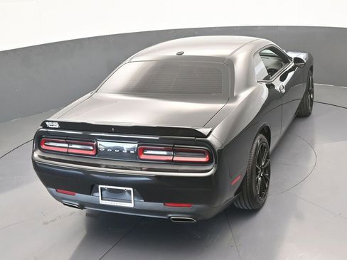 Used 2019 Dodge Challenger SXT image 48