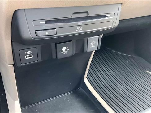 Used 2024 Honda Odyssey Elite image 25