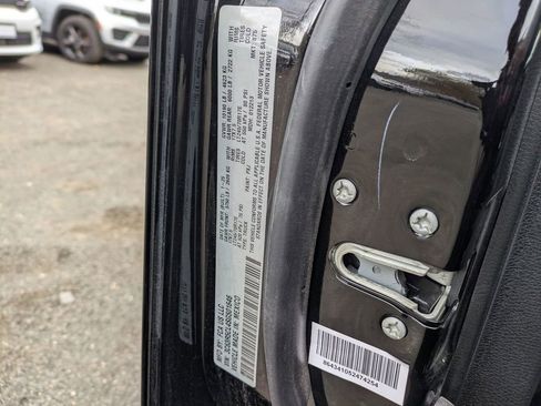 New 2025 RAM 2500 Tradesman image 32