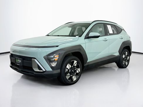 Used 2025 Hyundai Kona SEL AWD/4WD image 3