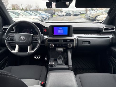 Used 2025 Toyota Tacoma TRD Sport AWD/4WD image 11