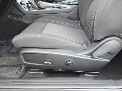 Used 2019 Dodge Challenger SXT RWD image 22