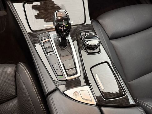Used 2016 BMW 550i Sedan RWD image 33