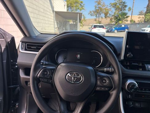 Used 2025 Toyota RAV4 LE image 34