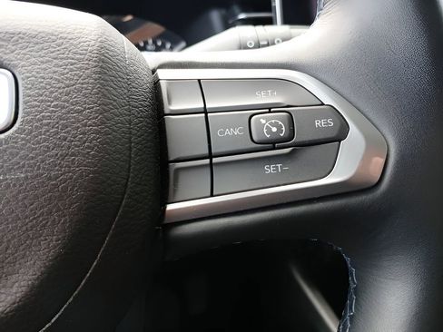 Used 2022 Jeep Compass Latitude w/ Convenience Group AWD/4WD image 17