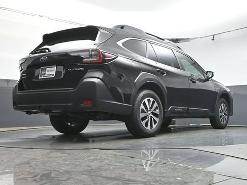 Used 2025 Subaru Outback Premium w/ Tech Package 1 AWD/4WD image 39