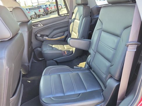 Used 2017 GMC Yukon Denali image 11