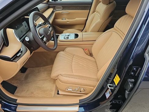 Used 2024 Genesis G90 3.5T AWD/4WD image 2