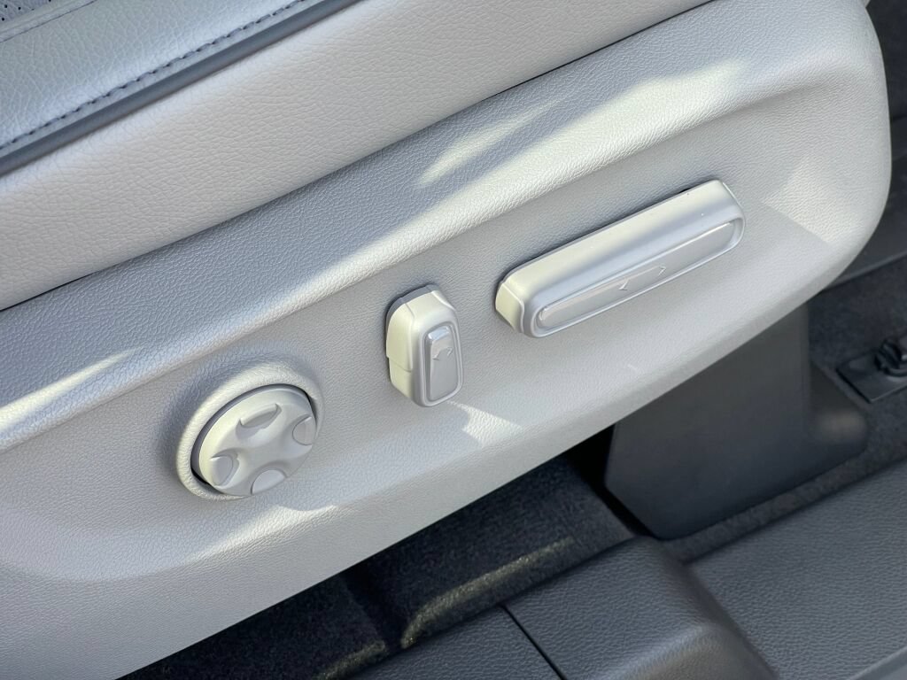 Certified 2024 Honda Odyssey EX image 22