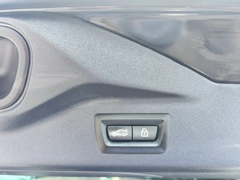 Used 2021 BMW X7 M50i AWD/4WD image 19