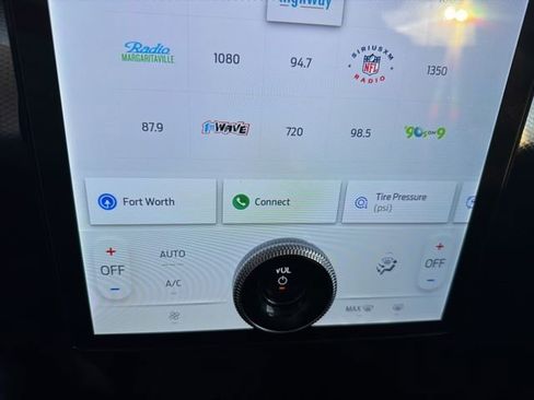 Used 2023 Ford Mustang Mach-E Select image 11