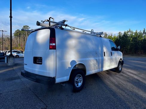 Used 2025 Chevrolet Express 2500 Extended w/ Communications Package image 11