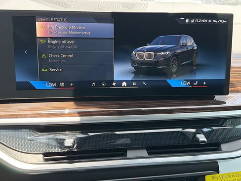 New 2026 BMW X5 xDrive40i w/ M Sport Package AWD/4WD image 30