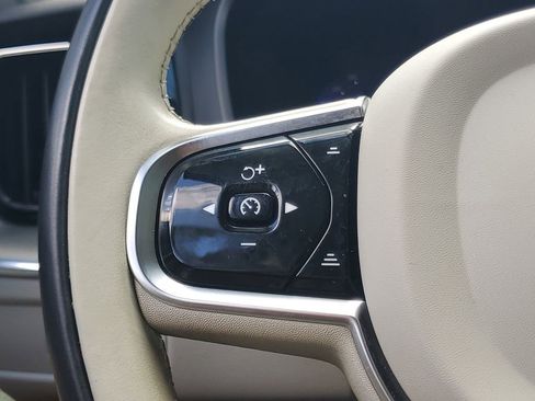 Certified 2023 Volvo XC60 B5 Core w/ Climate Package FWD image 22