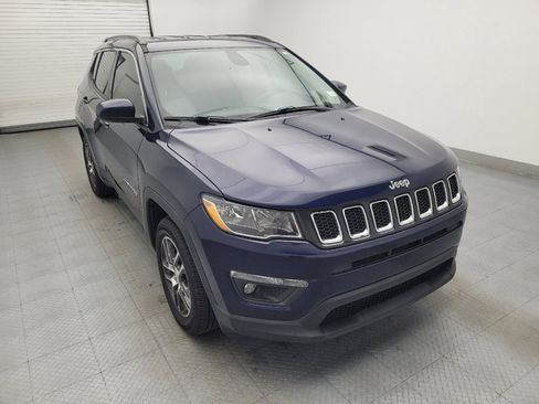 Used 2019 Jeep Compass Latitude w/ Popular Equipment Group FWD image 13
