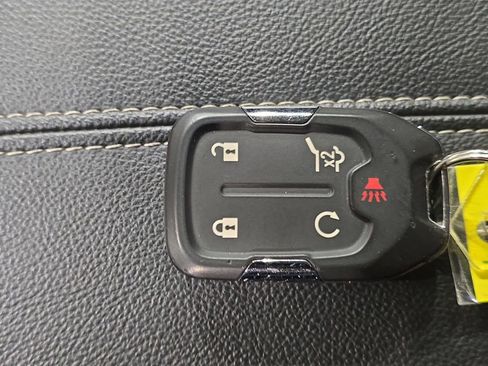 Used 2024 GMC Terrain Denali image 35