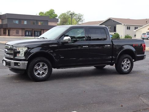 Used 2015 Ford F150 Lariat w/ Equipment Group 502A Luxury AWD/4WD image 10