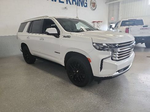 Used 2024 Chevrolet Tahoe High Country w/ Premium Package 2 AWD/4WD image 5