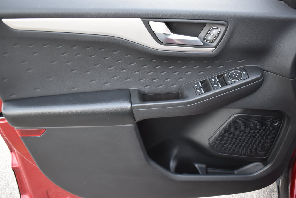 Used 2020 Ford Escape SE Sport AWD/4WD image 18